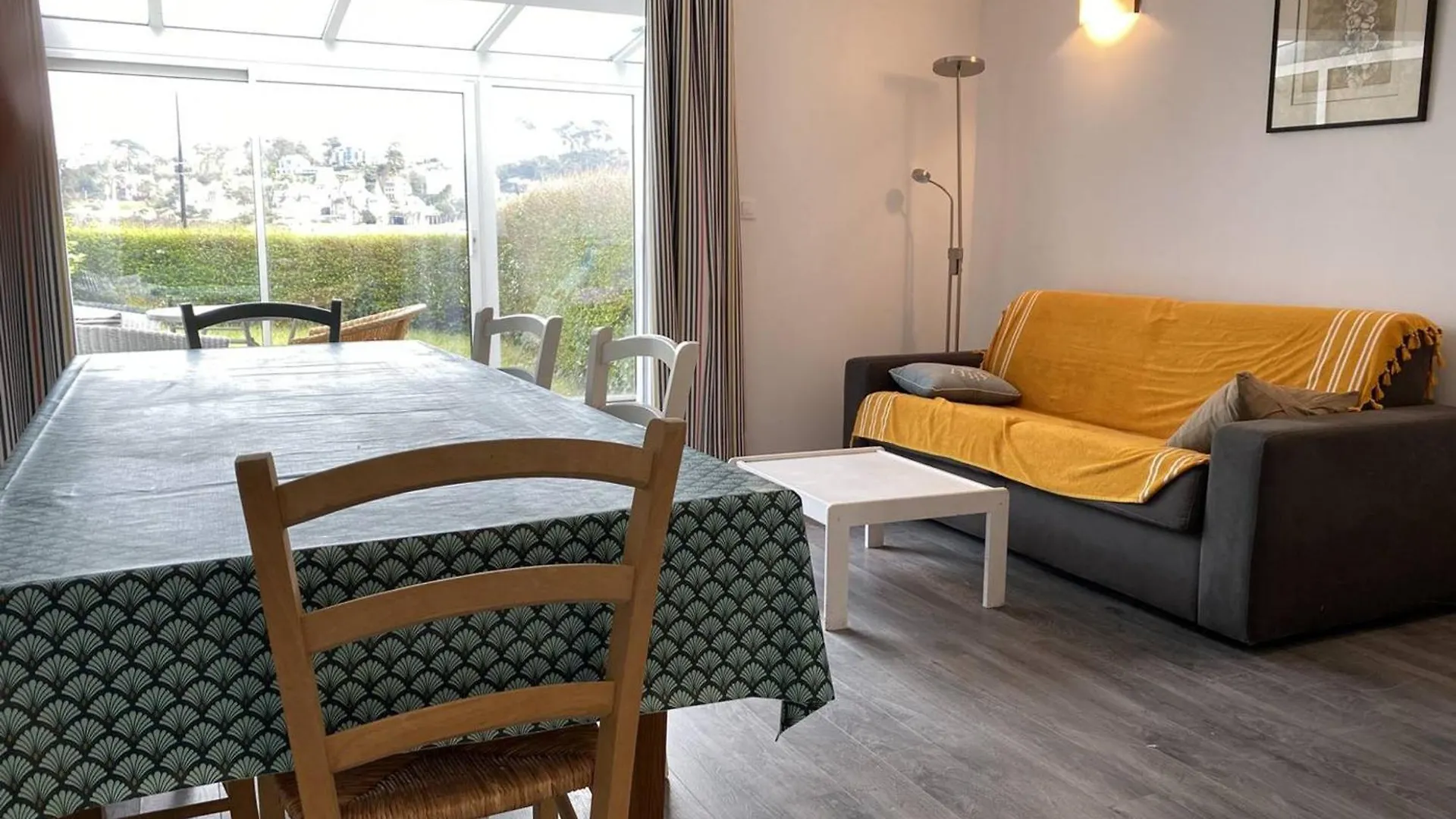 Maisonnette A Perros-Guirec Pres De La Plage Avec Parking - Fr-1-368-415